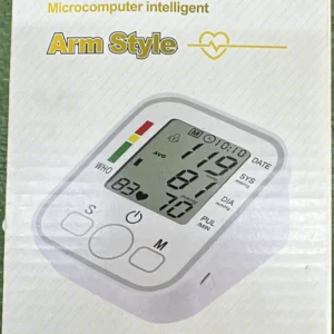 Aparelho Medidor de Pressao Arterial Digital de braco branco